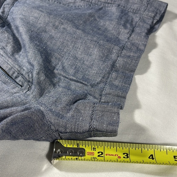 Gap womens blue linen basic flat front 2.5" inseam chambray shorts - size 6 - Picture 9 of 9